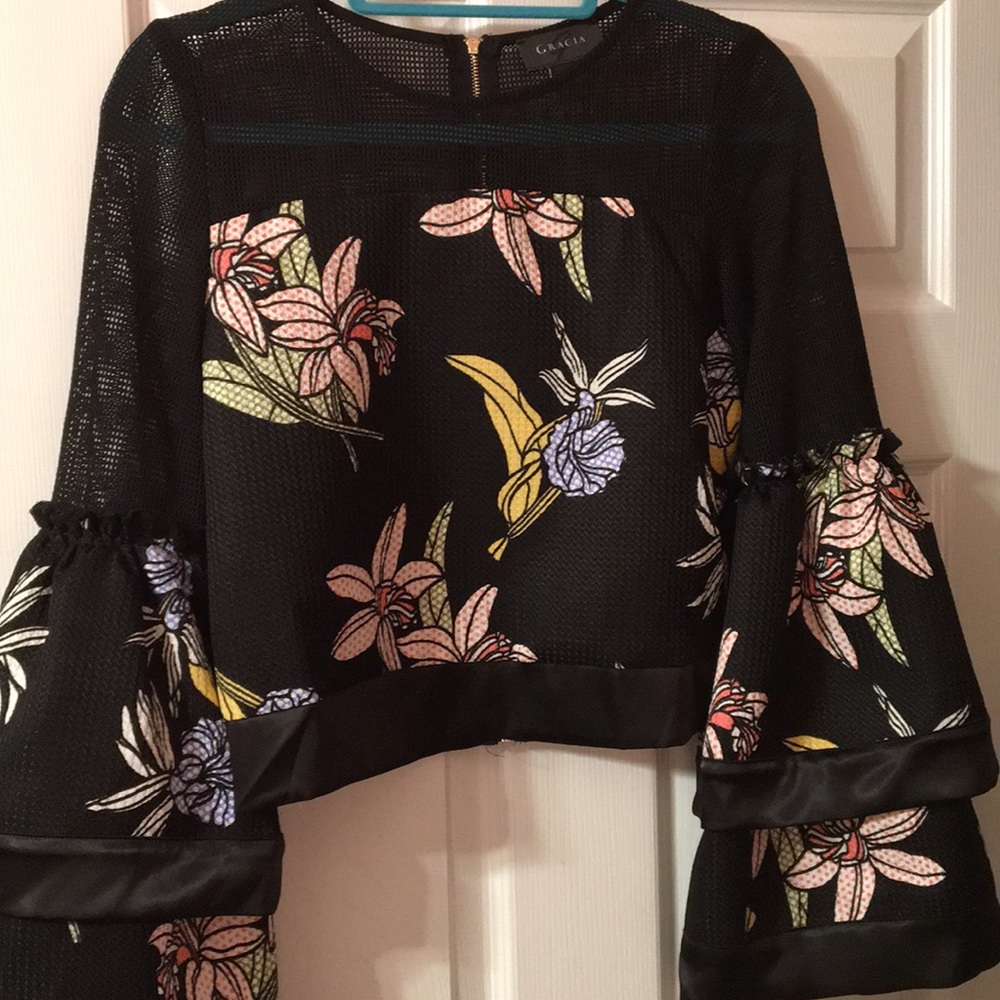 Gracia ladies floral print blouse